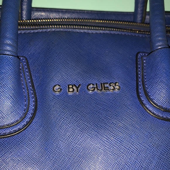 G by Guess purse - Picture 1 of 3